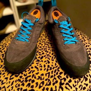 Evolv Approach/Hiking shoes